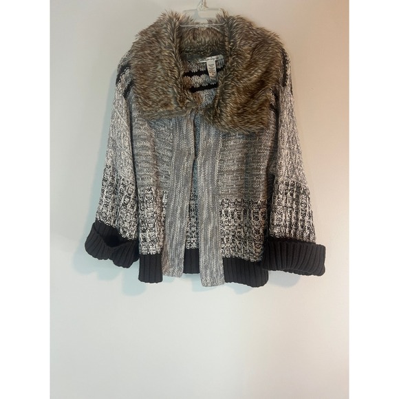 American Rag Cie Sweaters - American Rag Cie Womens Gray Black Faux Fur Collar Knit Cardigan Sweater Size M